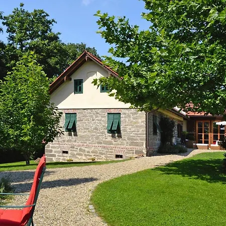 In Der Steiermark Mit Pool & Aussicht بيت للعطل Fehring