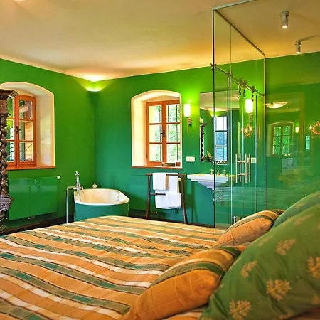 Casa de Férias In Der Steiermark Mit Pool & Aussicht Fehring