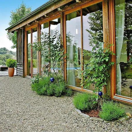 In Der Steiermark Mit Pool & Aussicht Fehring