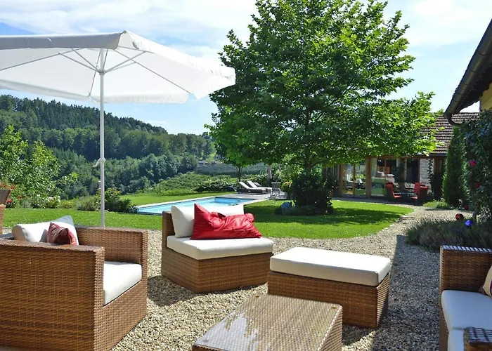 In Der Steiermark Mit Pool & Aussicht بيت للعطل *