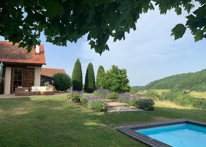 In Der Steiermark Mit Pool & Aussicht بيت للعطل *