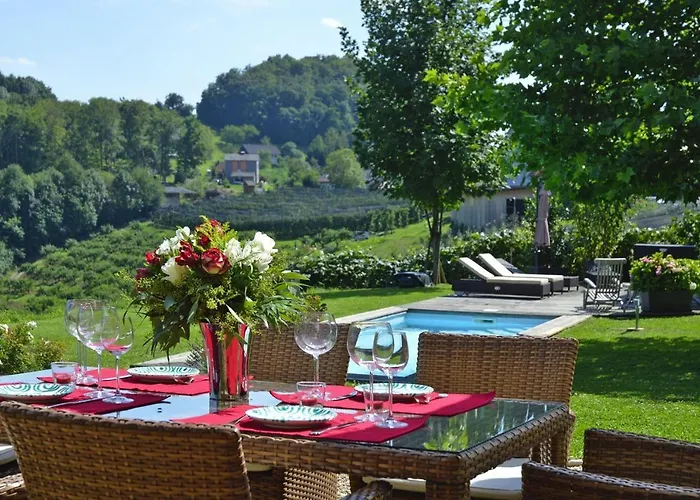 In Der Steiermark Mit Pool & Aussicht بيت للعطل Fehring